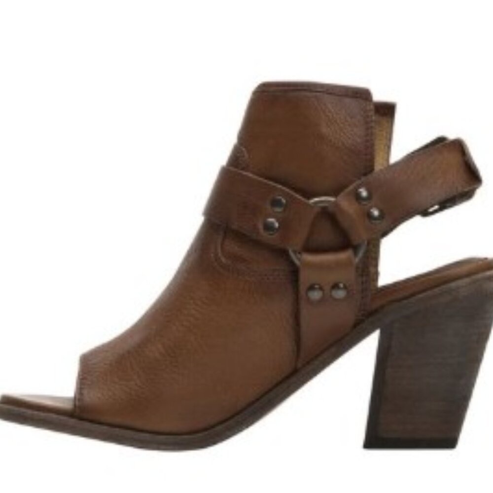 Frye Izzy Sling Harness, Size 9M